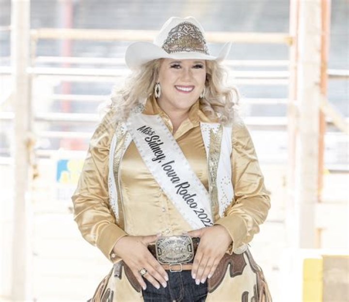 Legendary cowboy supports Sidney PRCA rodeo Local News Stories