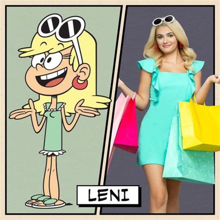 Leni Loud and Eva Carlton