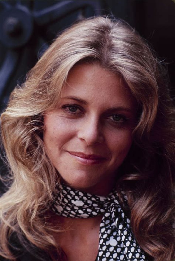 Lindsay Wagner Looks "Timeless" at 73 with Gray Hair She Turned into