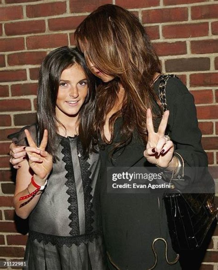 Lindsay with her sister Alli Lindsay Lohan Photo (5475950) Fanpop