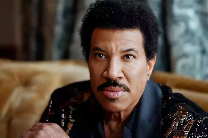 Lionel Richie Net Worth 2024 Age, Wife, and House