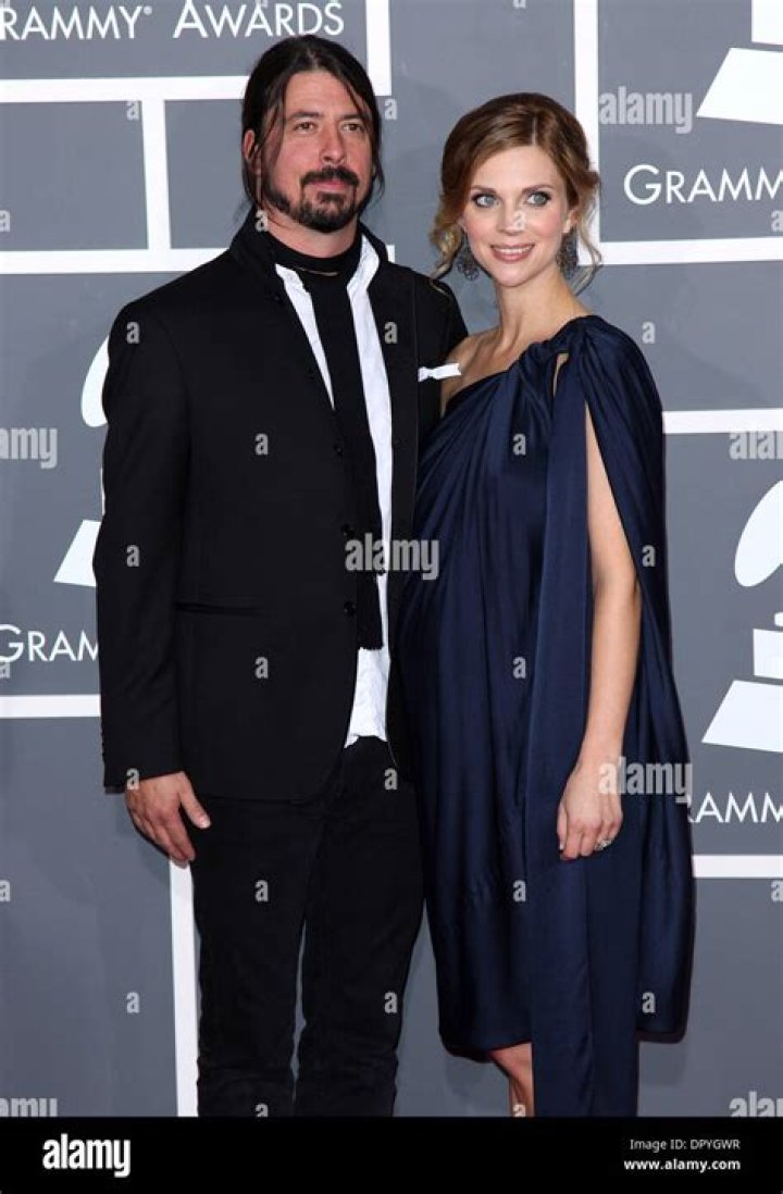 Lisa Grohl All About Dave Grohl's Sister Wiki Biography