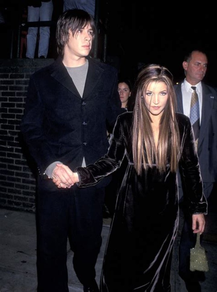 Lisa Marie Presley was engaged 5 times and married 4 times. Here is