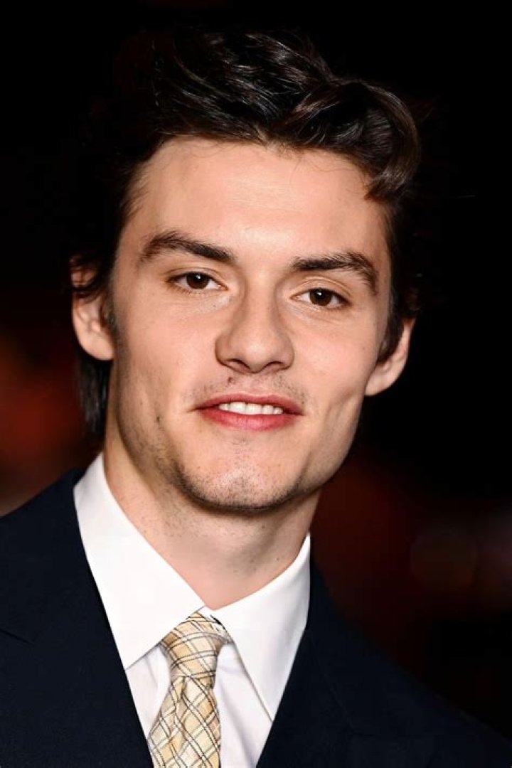Louis Partridge Profile Images &mdash; The Movie Database (TMDB)