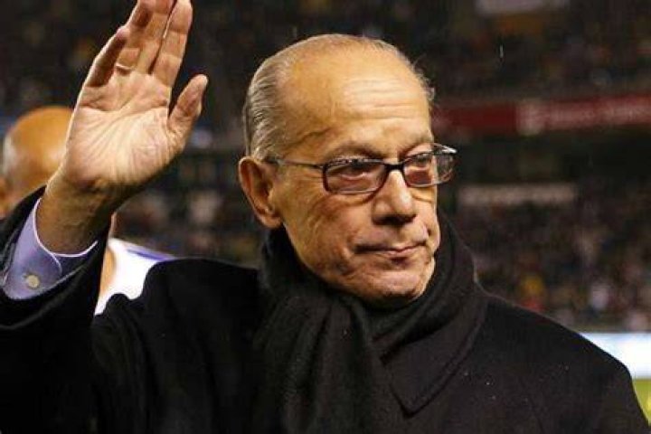 Luis Su&aacute;rez, Bar&ccedil;a legend and only Spanish Ballon d'Or, passed away