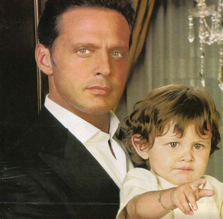 Luismi e hijo Luis miguel y aracely, Y luis miguel, Luis miguel fotos