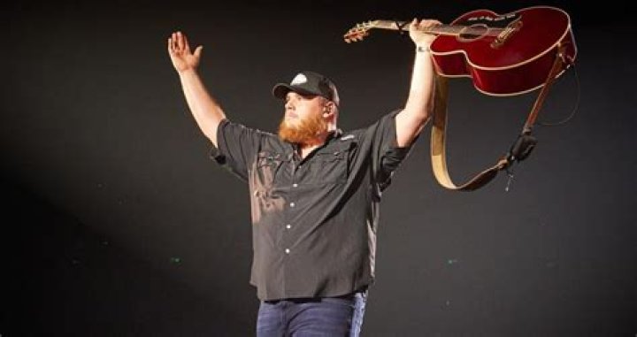 Luke Combs Bio & Wiki Net Worth, Age, Height & Weight