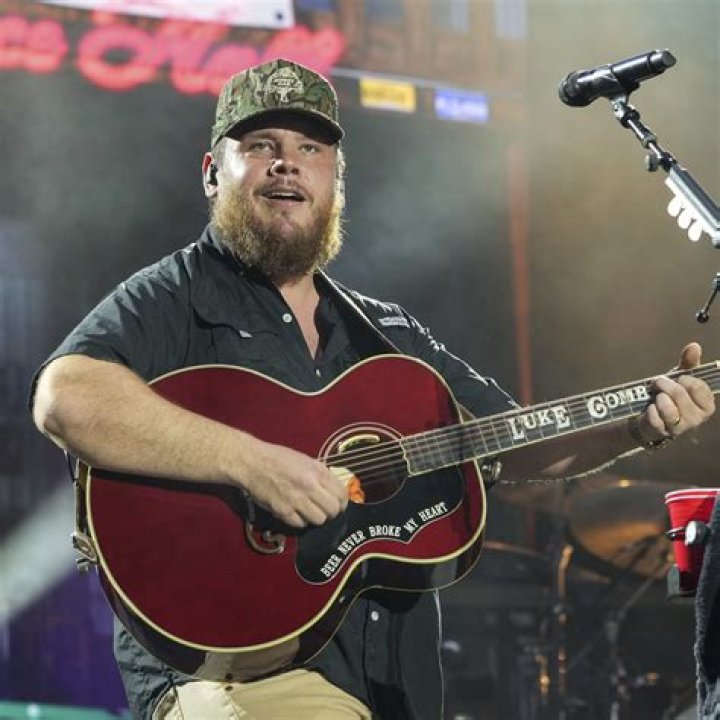 Luke Combs Shares 'What You See Is What You Get' Album Title, Art