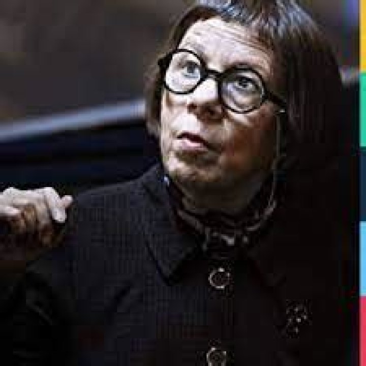LYDIA SUSANNA HUNTER "LINDA HUNT" (Morristown, Nueva Jersey USA