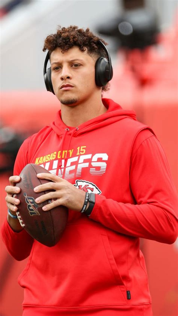 Mahomes listed as questionable for Chiefs&rsquo; game vs Vikings WLNS 6 News