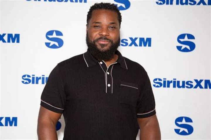 MalcolmJamal Warner's Wife Everything We Know About the Mystery Woman