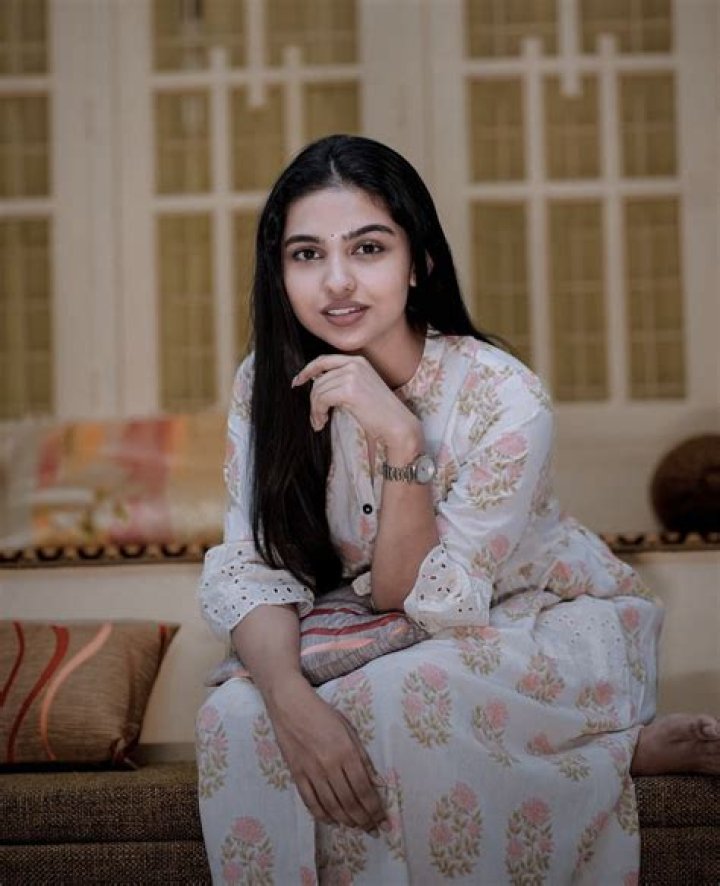 Mamitha Baiju Wallpapers Wallpaper Cave