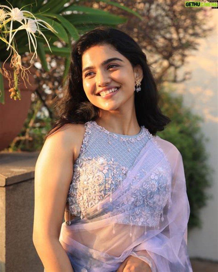 Mamitha Baiju Wiki, Biography, Age, Family, Movies