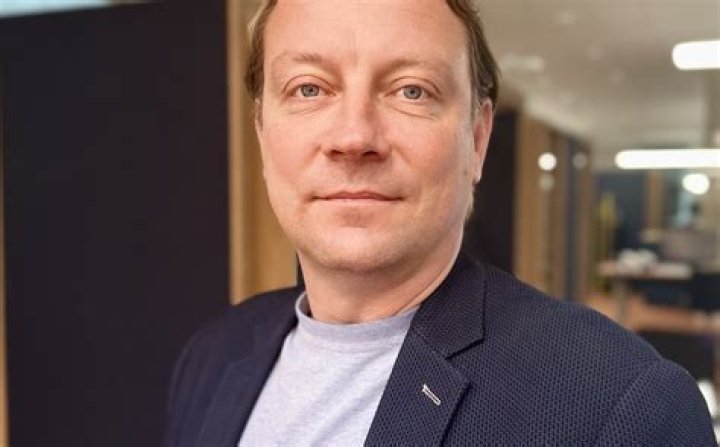 Mark O. afsl&oslash;rer us&aelig;dvanlig fejring 'Vi ses nok i BT &Oslash;vrig