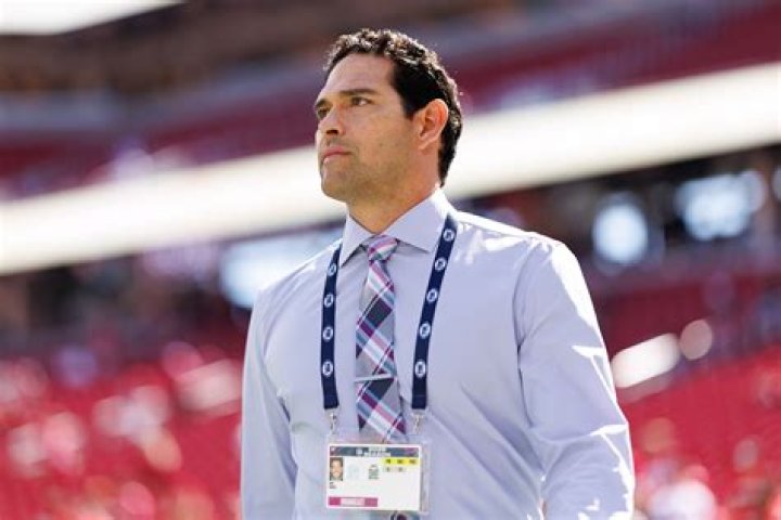 Mark Sanchez Fianc&eacute;e Is a Famous Actress Facts about Perry Mattfeld
