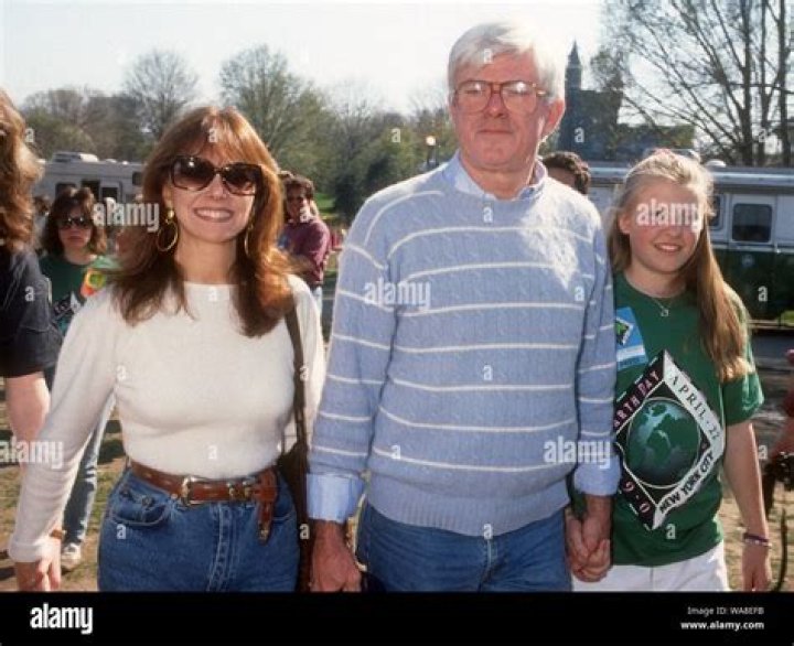 Marlo Thomas, Phil Donahue, daughter Mary Rose Donahue, 1990, Photo By