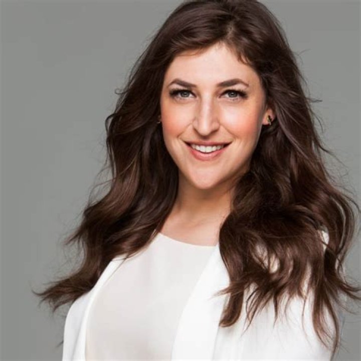 Mayim Bialik Biography Age, Height, Husband, Movies, Net Worth