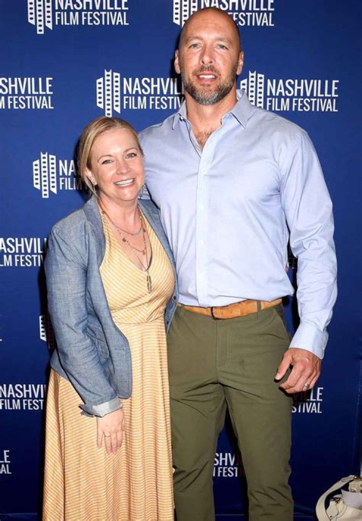 Melissa Joan Hart, Husband Mark Wilkerson Do Couples Therapy Us Weekly