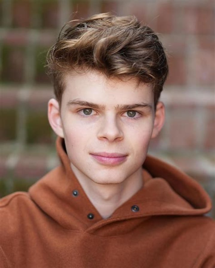 Merrick Hanna Biography IMDb