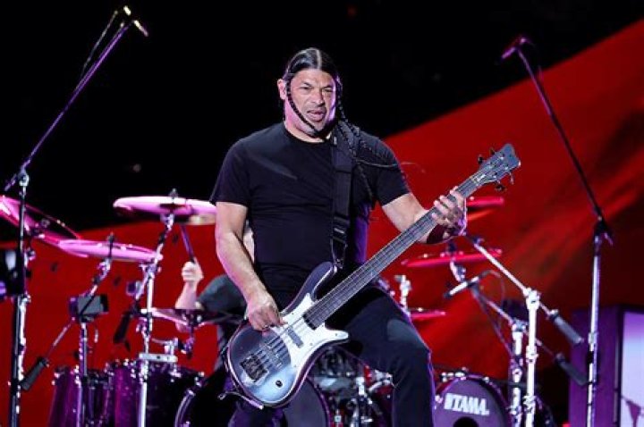 Metallica Bassist Robert Trujillo's Wife Says She Went Out With Him To