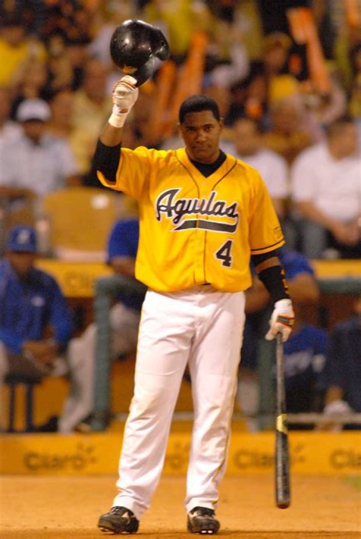 Miguel Tejada entra al roster; preparan acto de retiro y cojera su