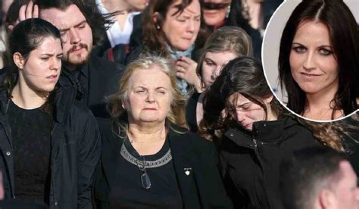 Molly Leigh Burton Age net worth, age and other facts about Dolores O'Riordan's daughter