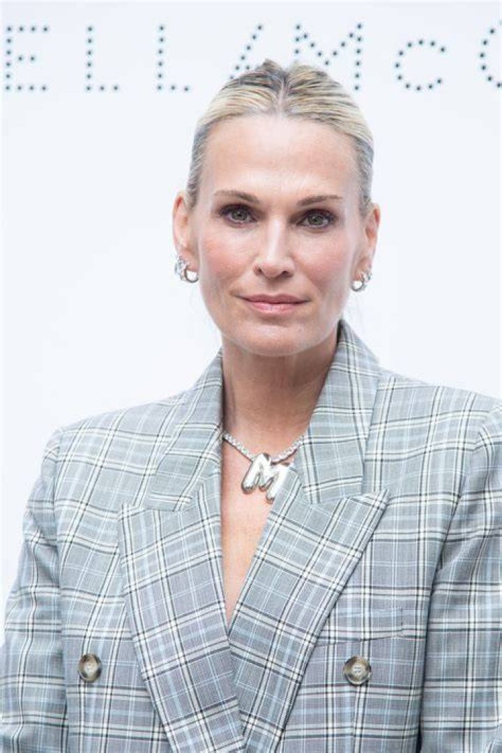 Molly Sims' Hamptons Beach House Mimi Brown & Brigette Romanek