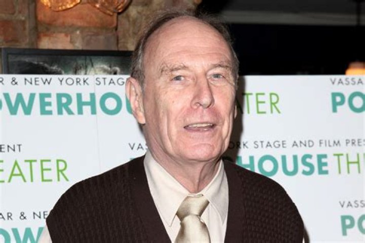 Muere Paxton Whitehead, mítico actor de 'Friends', a los 85 años Marca