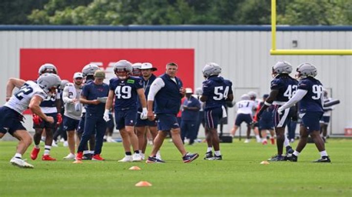 New England Patriots' new uniforms Color Rush jerseys now default