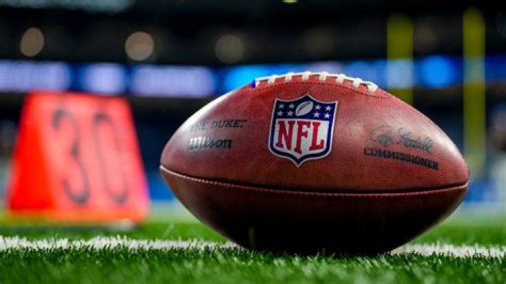 NFL's Alex Collins Arrested After Car Crash, Cut By Ravens