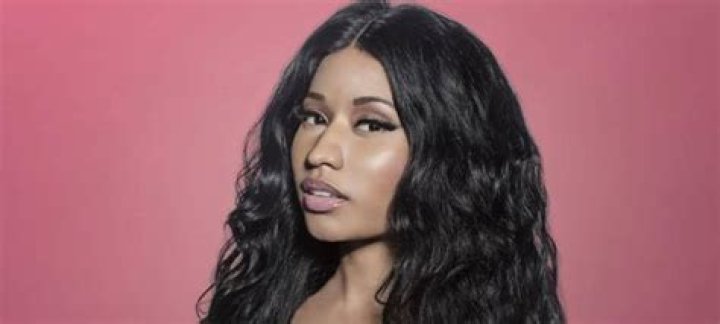 Nicki Minaj body measurements height and weights