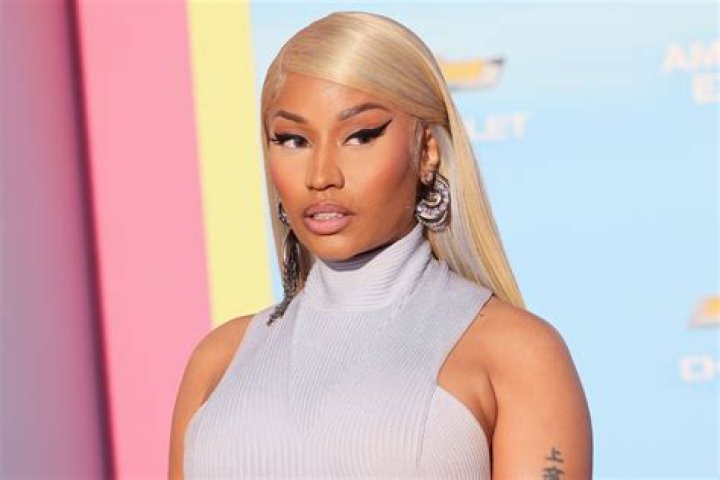 Nicki Minaj's height, weight. How did she get such figure?