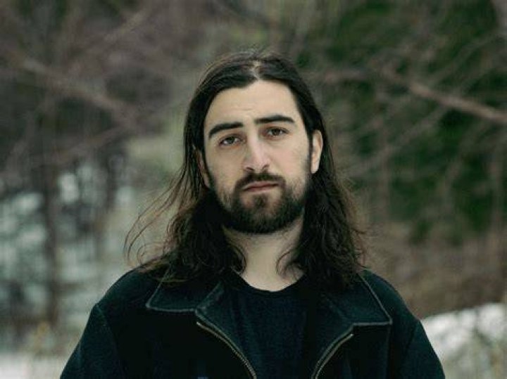 Noah Kahan Family, Net Worth, Parents, Wife, Bio