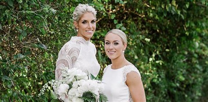 Olympic champion basketball player marries her girlfriend qLit
