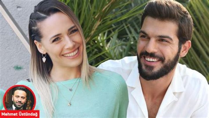 Oyuncu Tolga Mendi ve sevgilisi Damla Can aynı eve taşındı Magazin