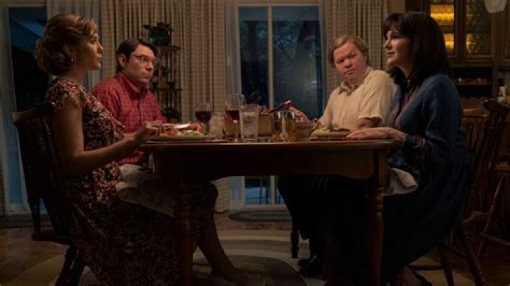 Pablo Escobar's Netflix Cast Wife: The True Story Behind The Characters