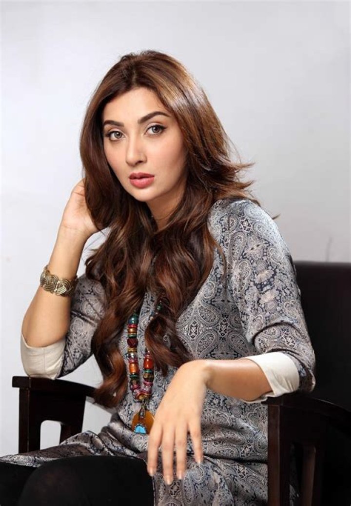 Pakistani Actress and Model Ayesha Khan Biography and Pictures Khan