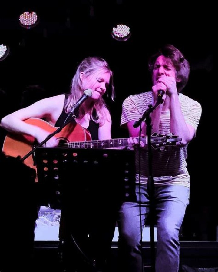 Paolo Nutini cosies up to pal as they perform romantic duet