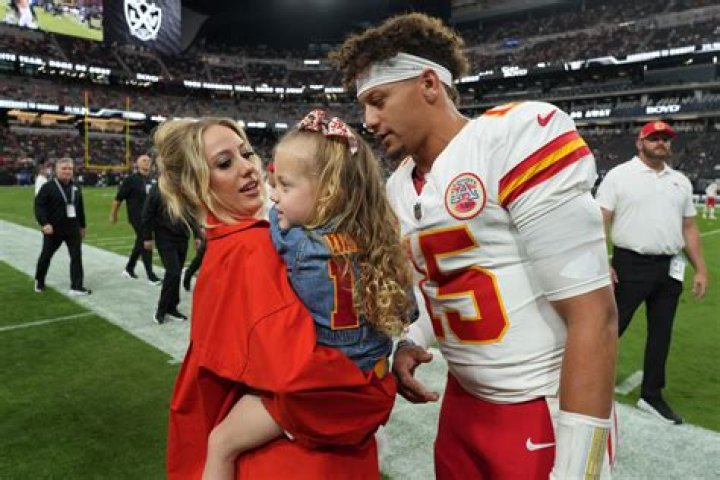 Patrick Mahomes Wiki, Parents, Age, Biography, Height Weight & Net