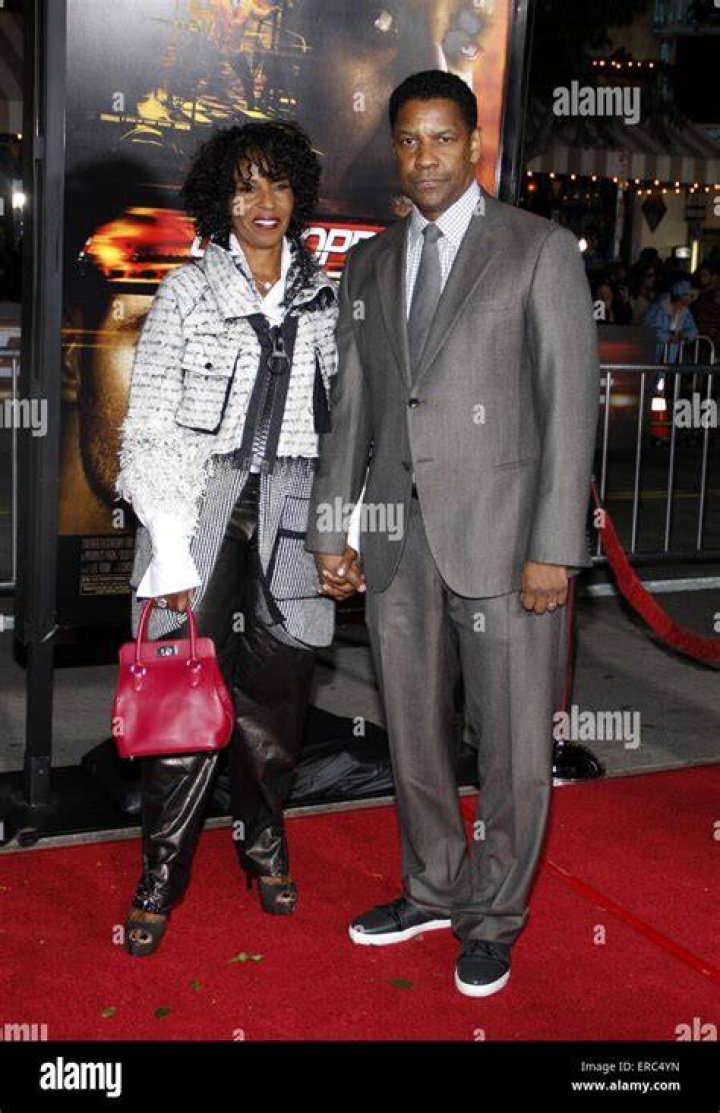 Pauletta pearson washington hires stock photography and images Alamy