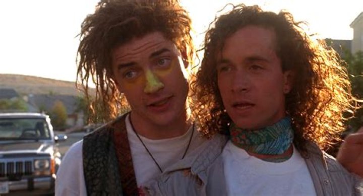Pauly Shore wears a barelythere swimsuit in Mexico and more star snaps