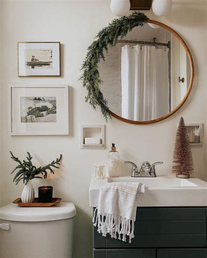 Peek Inside Kim Kardashian's Luxurious Christmas Bathroom Decor