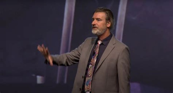 Peter Zeihan, the guy who predicted 8 years ago Russia would invade