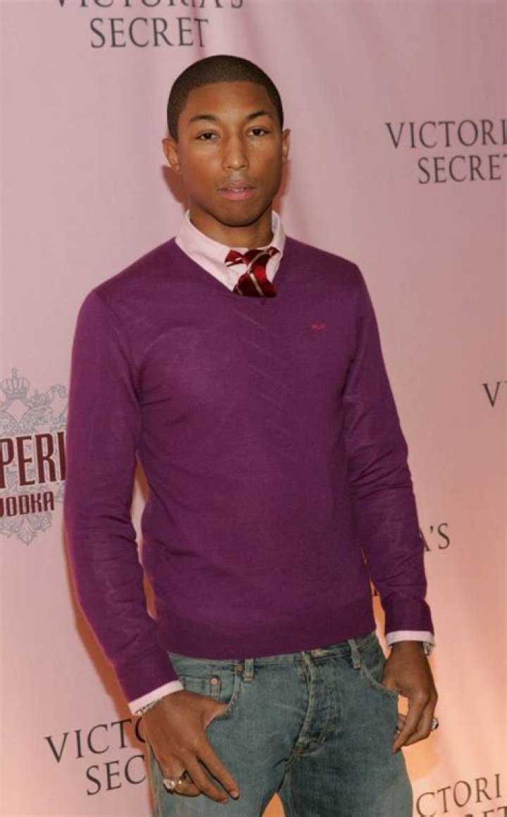 Pharrell Williams 40 years old, but doesn't look a day over 25