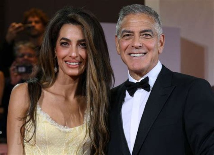 Photo Amal Clooney est de sortie avec ses deux enfants Ella et