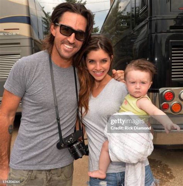 Photo jake owen wife lacey buchanan getting divorced 15 Photo