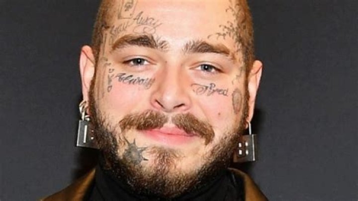 PHOTO What Post Malone Would Look Like If He Was Patrick Mahomes