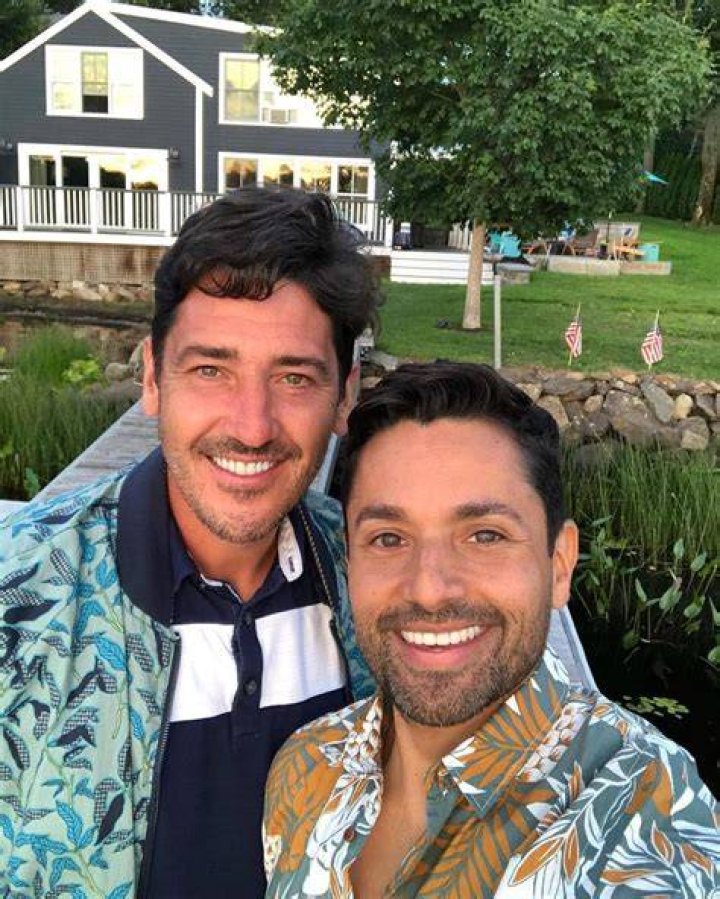 [PICS] Harley Rodriguez & Jonathan Knight Pictures See NKOTB Singer
