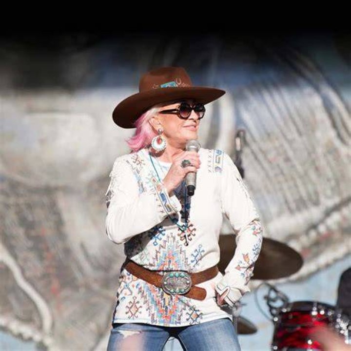 PICS Meet Tanya Tucker's Silver Fox Boyfriend