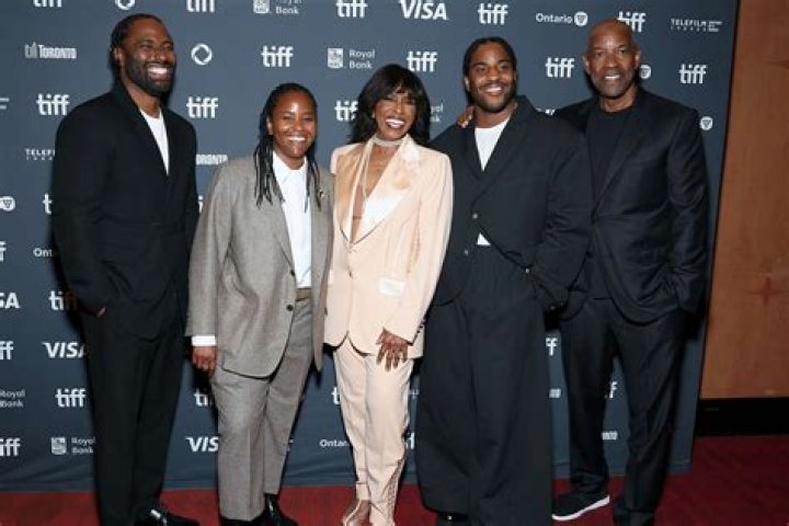 Pictures Of Denzel Washington With His Wife | Celebrity Couples